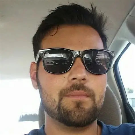 <em>Juan Andres G.</em>