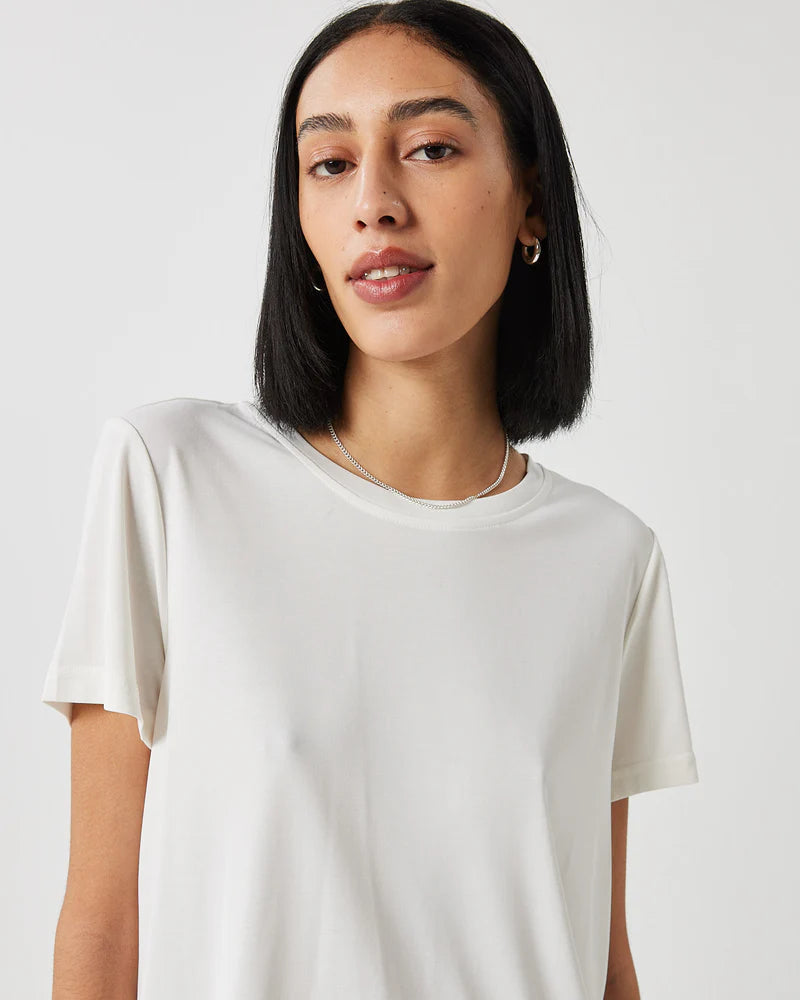 The Rynah T-Shirt by Minimum - White Vacation